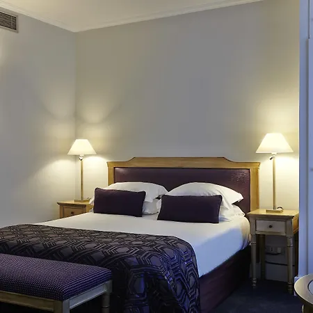 Hotel Royal Champs Elysees