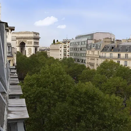 Royal Champs Elysees 4* Parigi