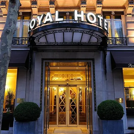 Hotel Royal Champs Elysees Parigi