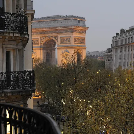 Royal Champs Elysees Hotel Parigi