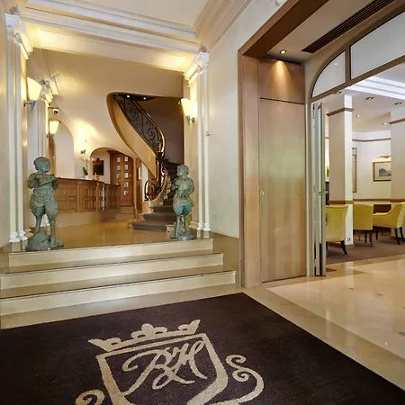 Royal Champs Elysees Hotel 4*