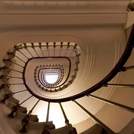 Royal Champs Elysees Hotel Parigi