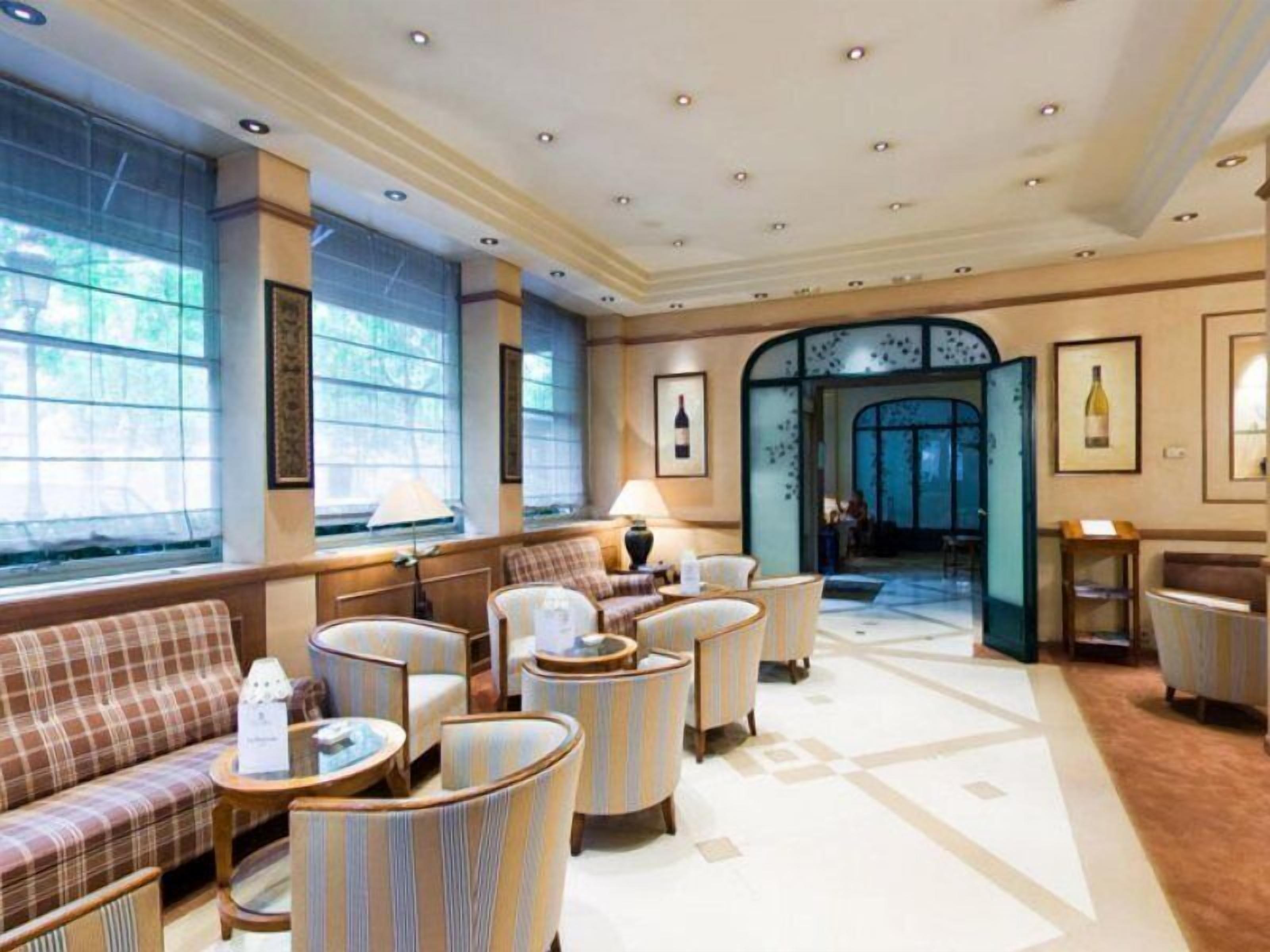 Hotel Royal Champs Elysees Paris